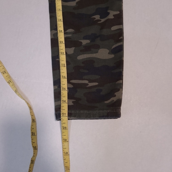 Free People Army Green Camo High Rise Skinny Jeans 27 Camouflage Outdoors Hunt - Picture 9 of 9